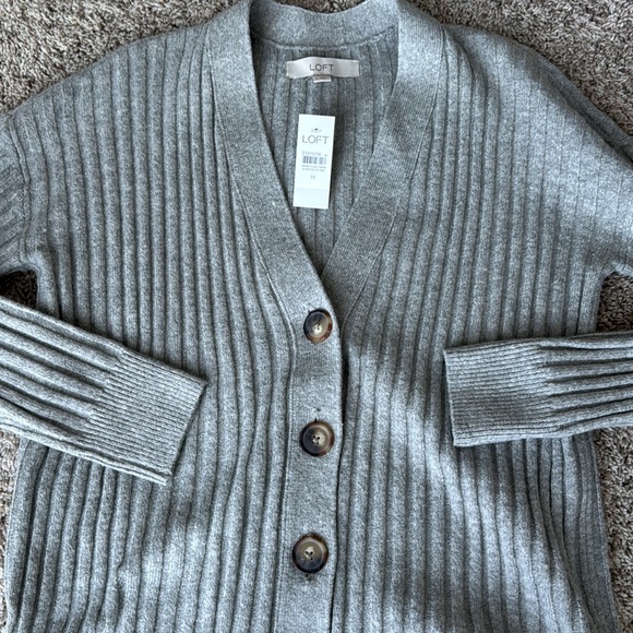 🆕 LOFT cardigan - Picture 5 of 8